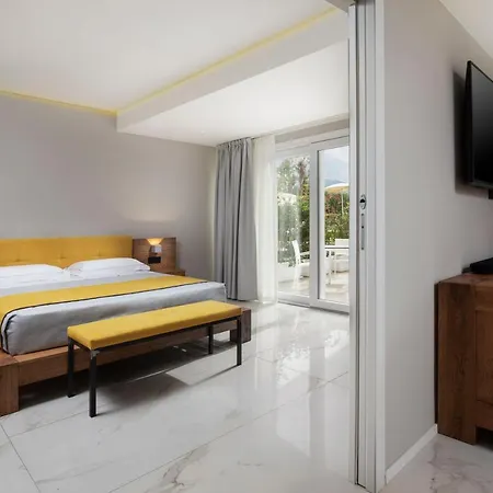 San Teodoro Hotel 4*