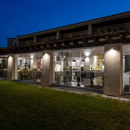 Hotell Hotel San Teodoro 4*